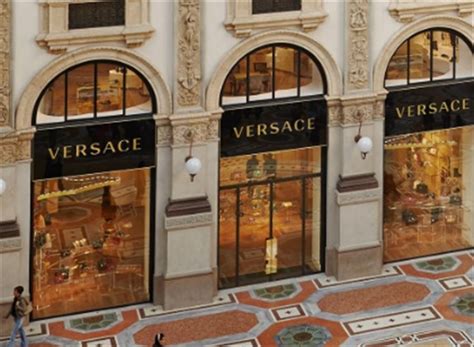 offerte di lavoro versace|versace fashion house.